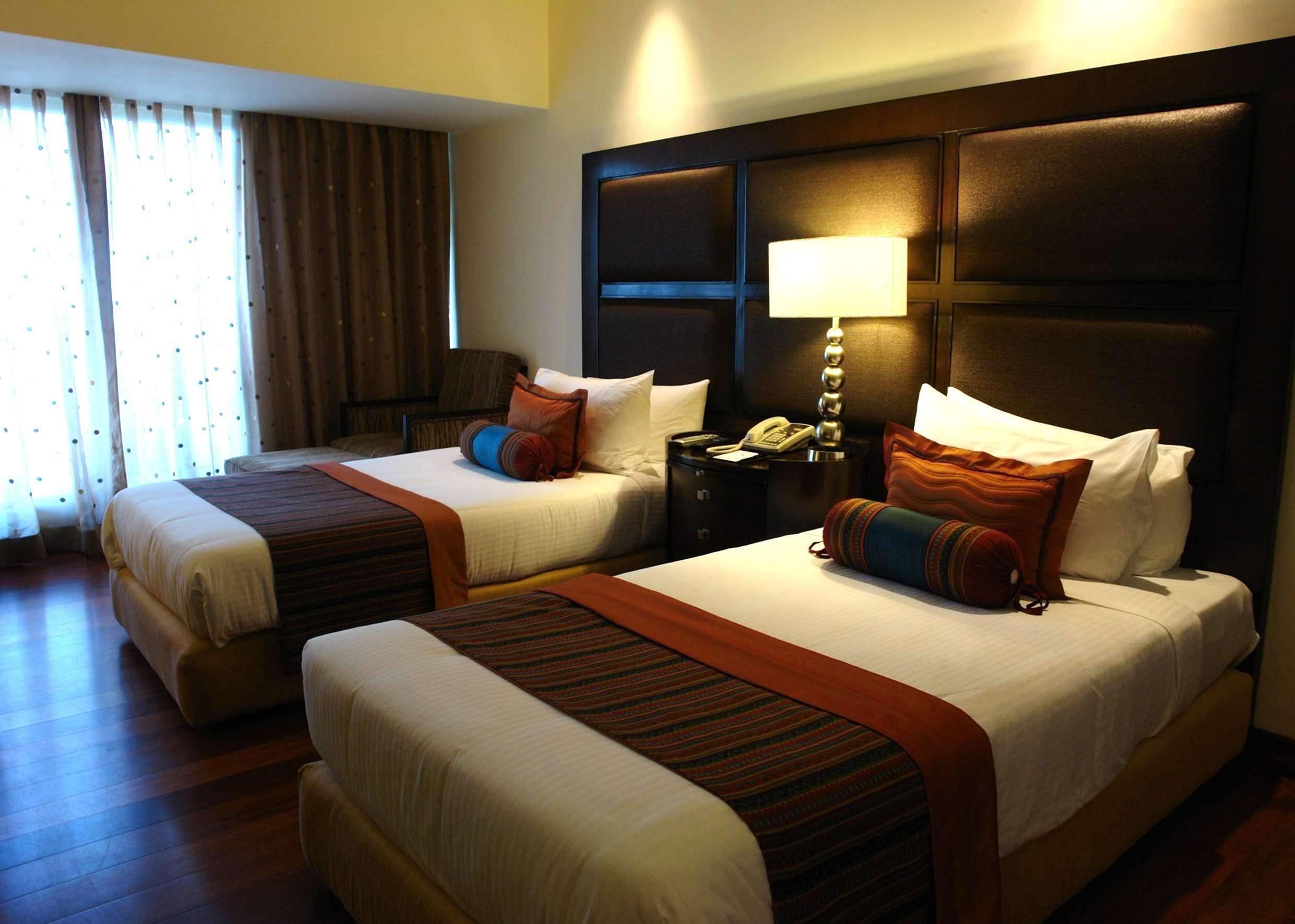 Hotel The Lalit Ashok Bangalore Exterior foto