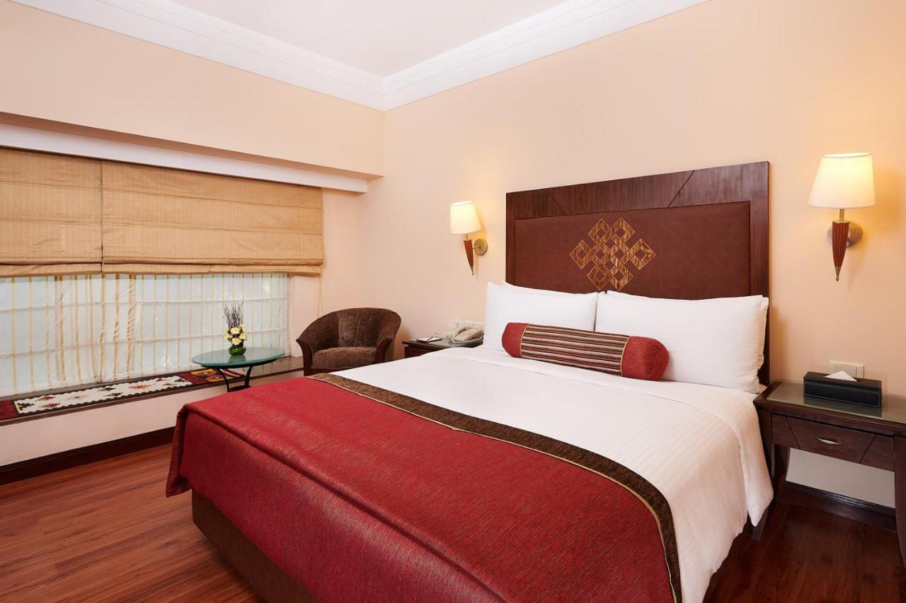 Hotel The Lalit Ashok Bangalore Exterior foto